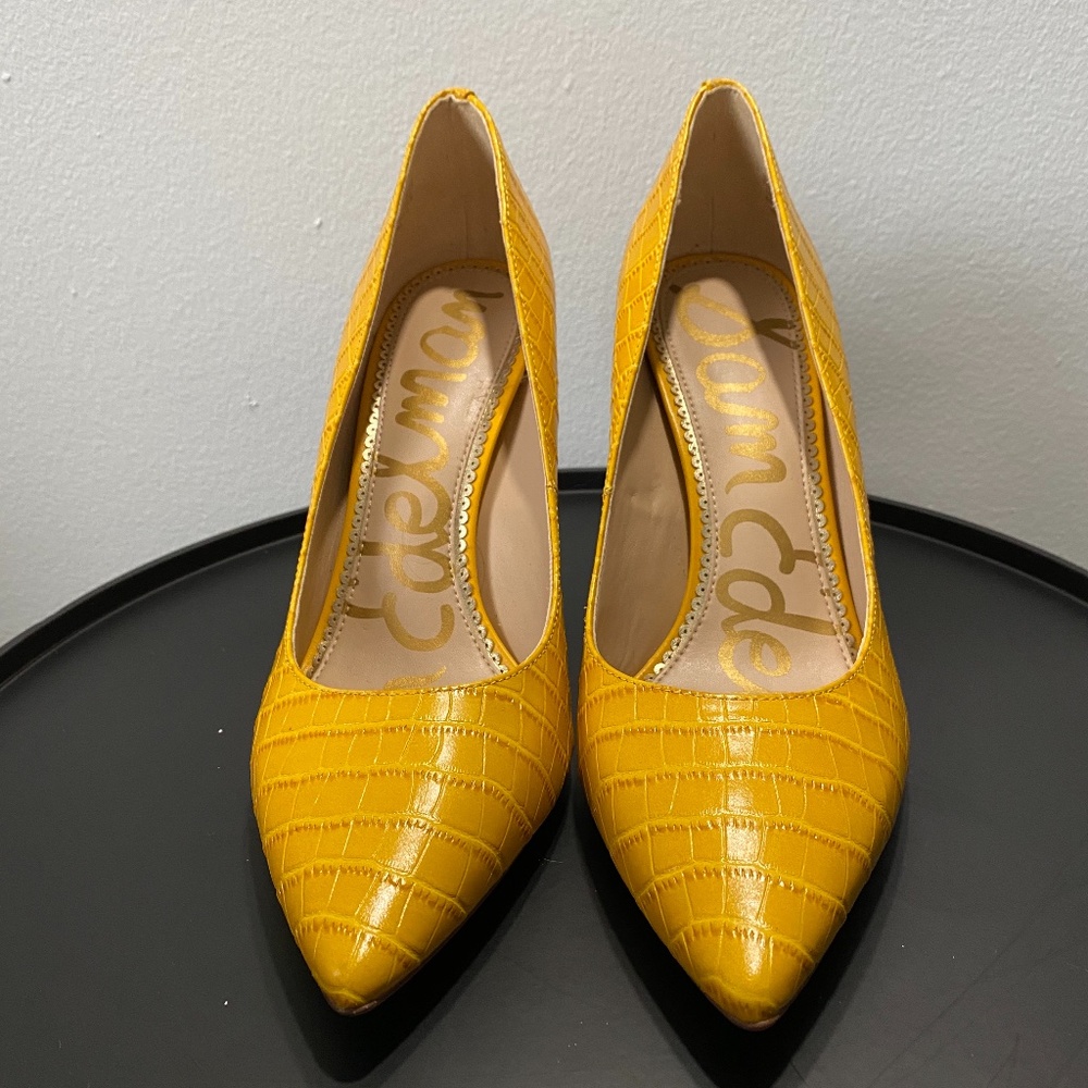 sam edelman yellow hazel pump